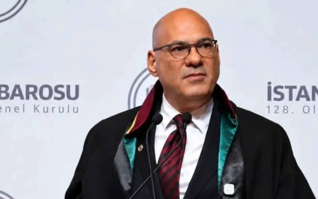 Profesör Kanadoğlu Soruşturmaya Karşı Konuşmasının İfade Özgürlüğü Kapsamında Olduğunu Söyledi